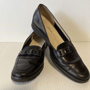 SALVATORE FERRAGAMO Women's Boutique Shoes Black Leather Size 6.5   2A
